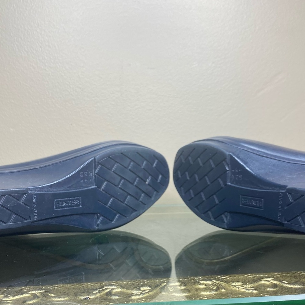 Hunter rain boots, Aston gloss, deep blue color, ankle wedge, sz 6. Like new.